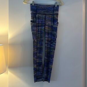 Lululemon yoga pants size 4